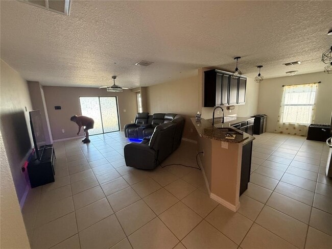 820 Chatham Walk Dr