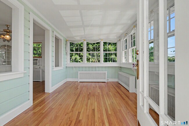 Photo - 8 Sherwood Dr