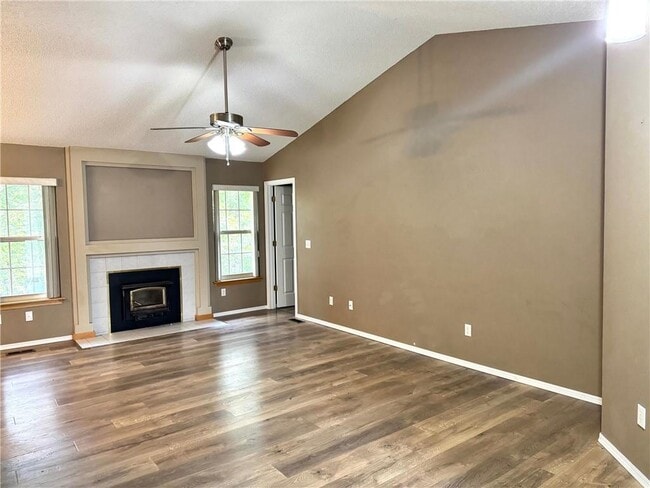 Photo - 2 Brittany Ln