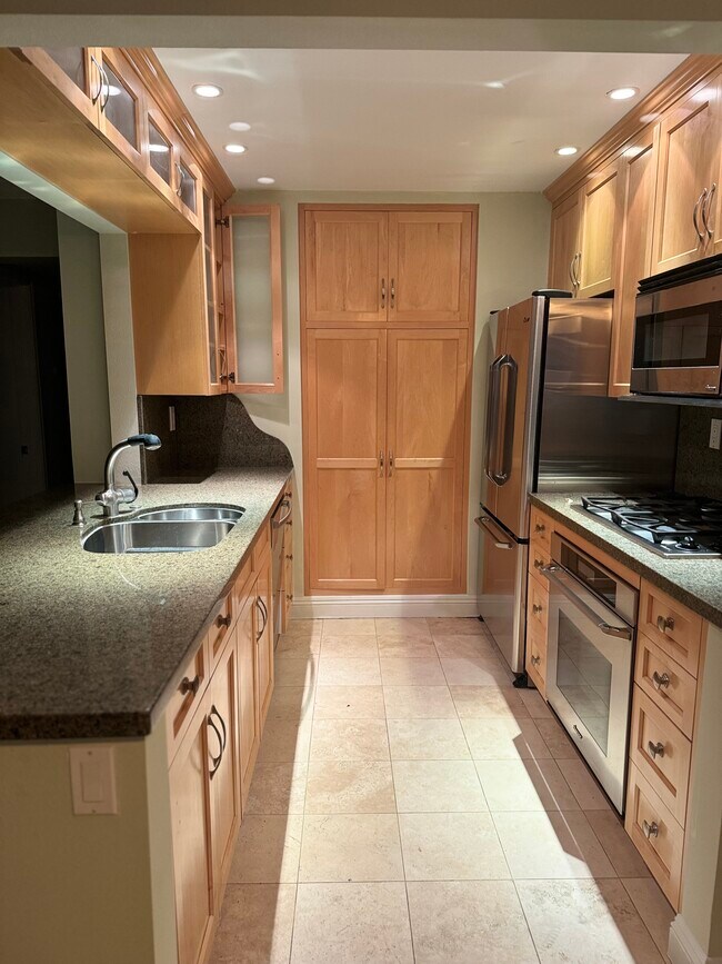 4475 Antigua Way Casa Adosada Townhome en Alquiler en Oxnard CA