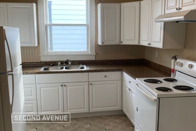 Photo - 822 S Walnut St