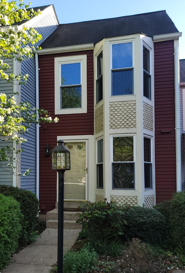 Building Photo - 1775 Whisperhill Dr