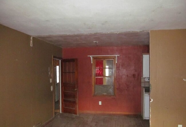 Photo - For Sale Only - Handyman Special