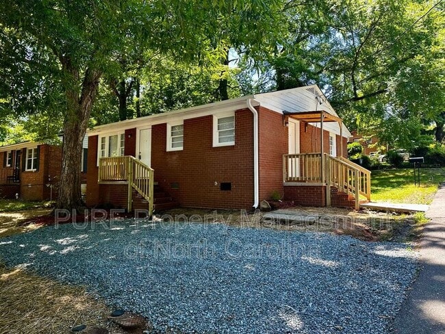 Photo - 221 Bookington Dr