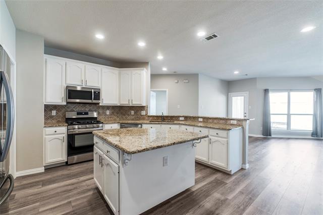 Photo - 5109 Keating St