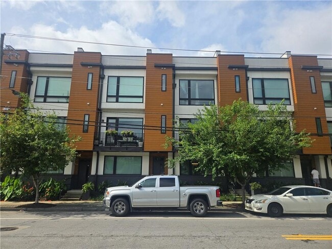 Building Photo - 1307 Glenwood Ave SE