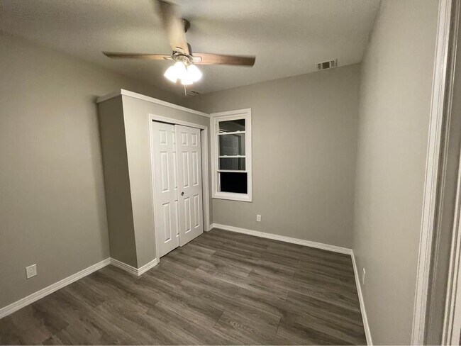 Photo - 16 Van Riper Ave Apartments Unit Second floor