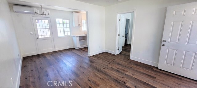 Photo - 201 S Rowan Ave