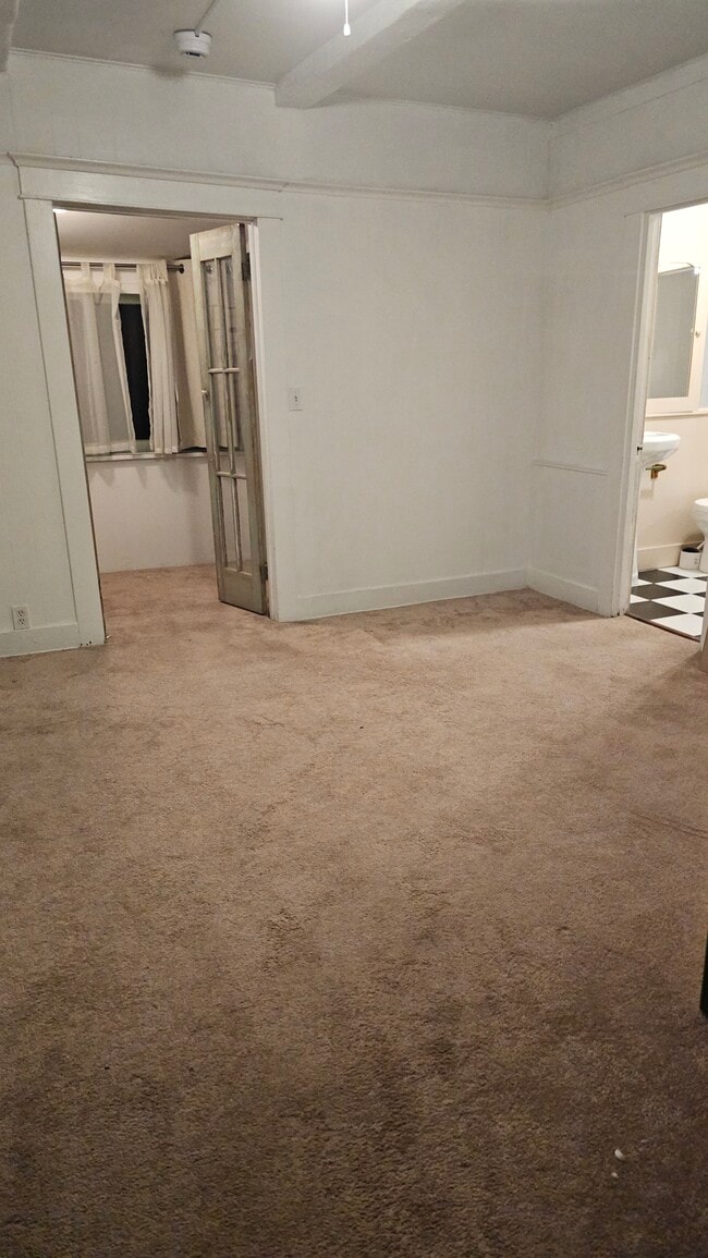 Photo - 314 W Ave 43