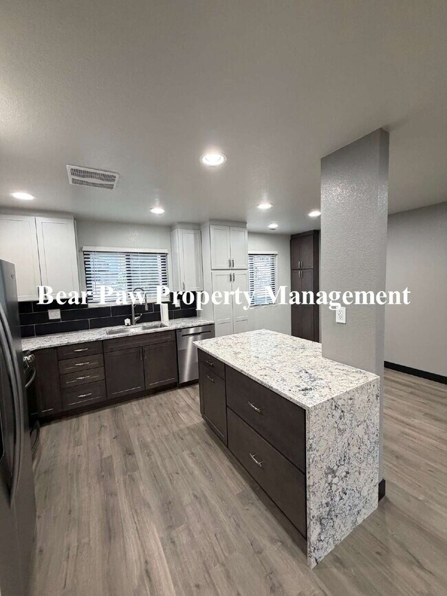 Spacious 2-Bed, 2-Bath Condo Retreat in Evergreen, CO!"