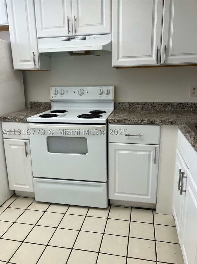 Photo - 5200 NW 31st Ave Unit 40