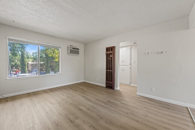 Photo - Charming 1-Bedroom 1-Bath Apartment in Ran... Unit 9