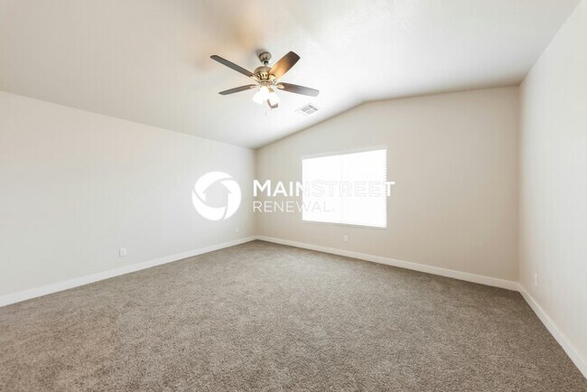 Photo - 4 Bedroom Pet-Friendly Home in PHOENIX, AZ with Main Street Renewal