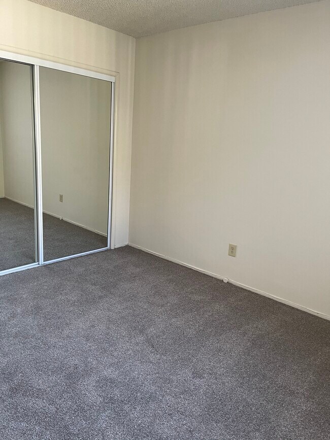 Photo - Hyde Park Apartments