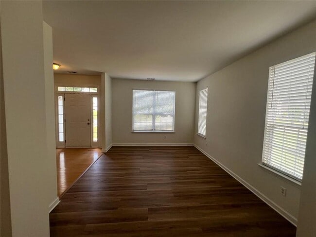 Photo - 421 Holland Springs Dr NW