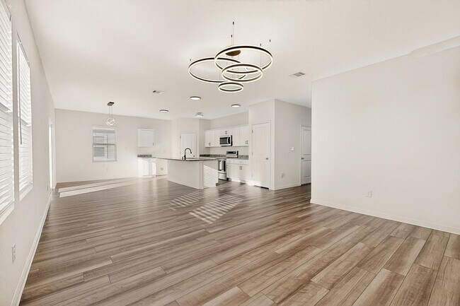 361 Wren Ln