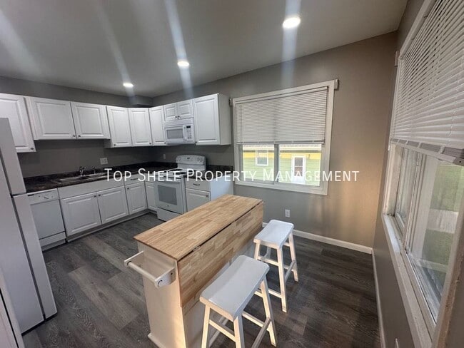 Photo - 1342 Spring St