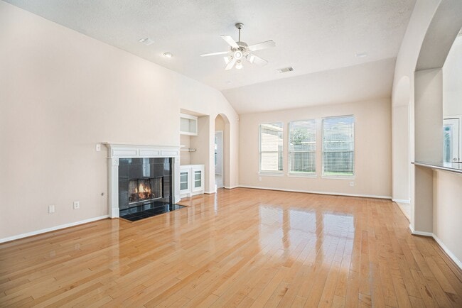 2517 Flycatcher Cove Dr