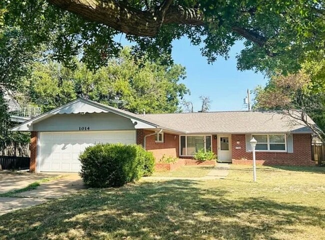 Building Photo - 1014 Ramona Dr Rental