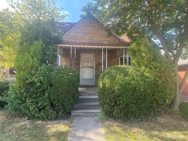 Building Photo - 4508 Monroe St Rental