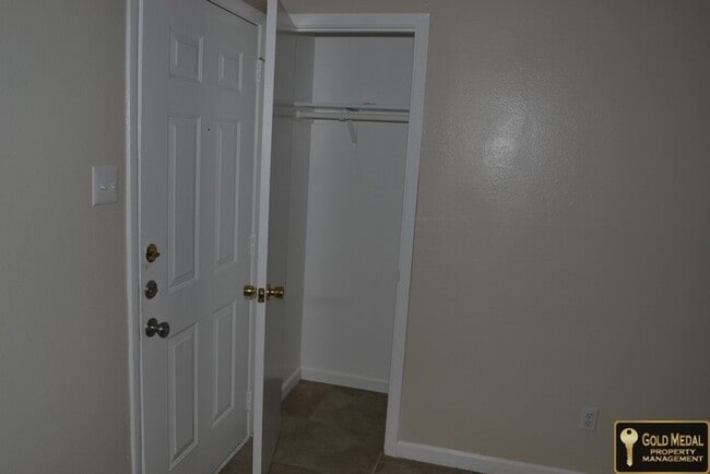 Photo - 4707 Westcliff Rd