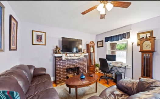 Photo - 2105 Bradley Ave