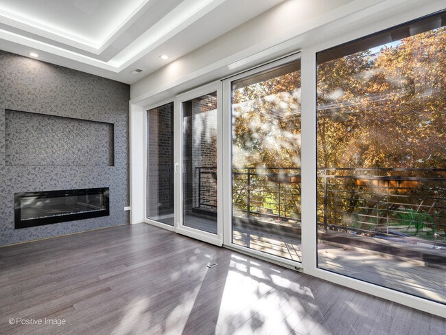 Photo - 1446 W Chestnut St Unit 2