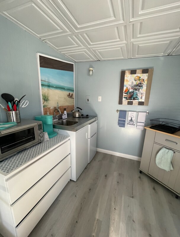 Photo - 5540 W 5th St