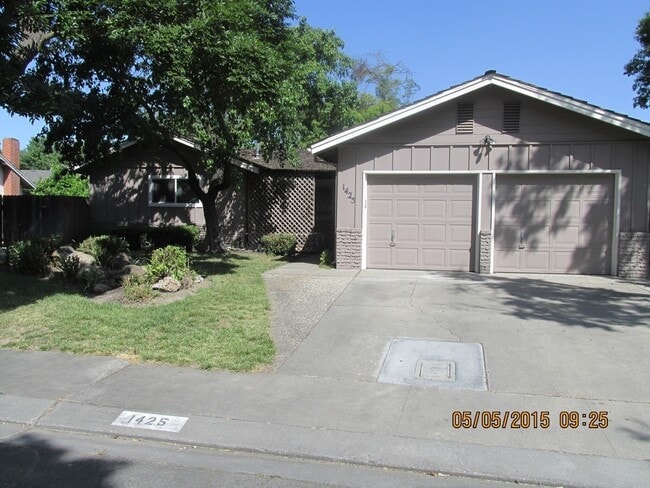Building Photo - 1425 Chapala Way Rental