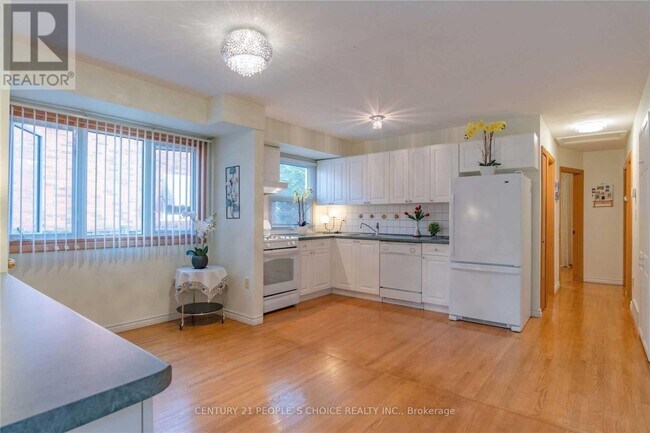 Photo - 25 Darlington Dr