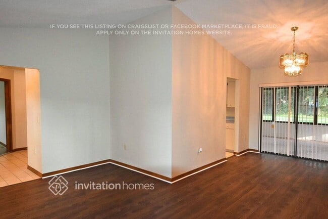 Photo - 1060 Colony Arms Dr