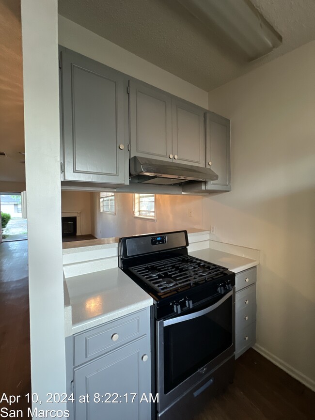 Photo - 618 Mill St