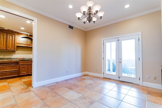 Photo - 3015 Caroline St Unit D