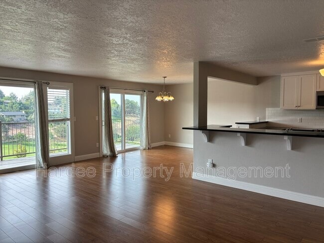 Photo - 113 W Braemere Rd