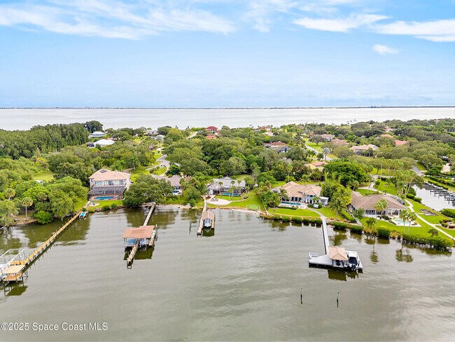 Photo - 165 Crispin St Casa