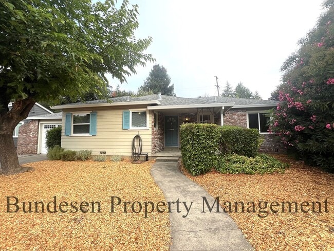 Building Photo - 3237 Midway Dr Rental