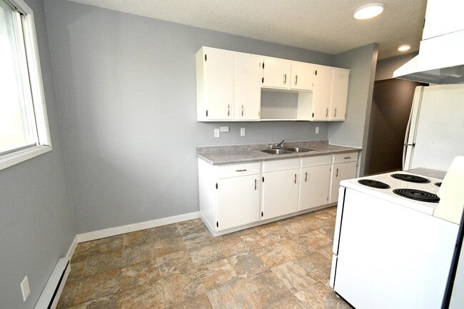 1744 Spruce St Unit 303