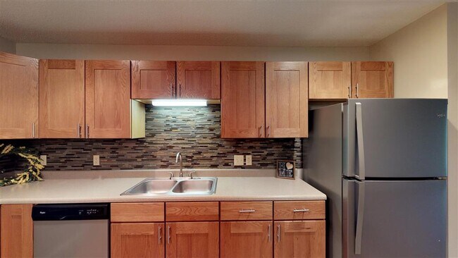 Oxbow Park Apartments