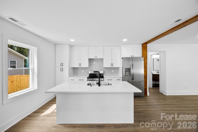 Photo - 2942 Reid Ave