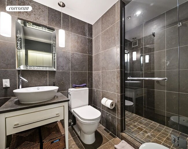 Photo - 340 E 23rd St