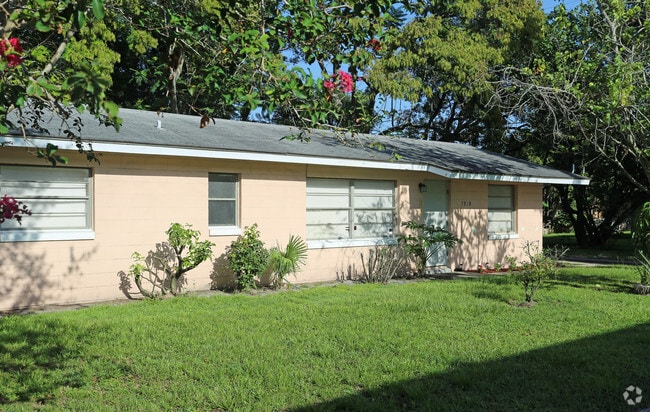 Kingswood Apartments