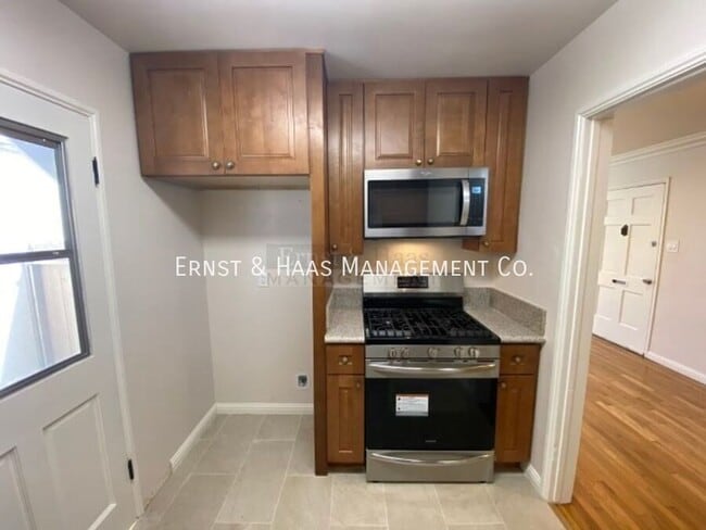 Photo - 5235 E The Toledo Unidad #C