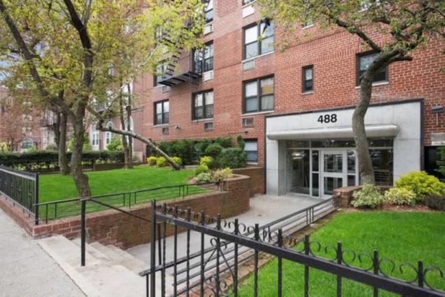 Photo - 488 Ocean Pkwy Unit 6d