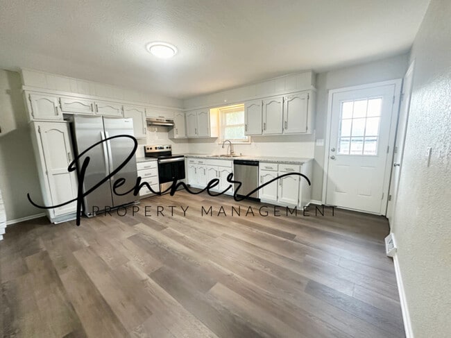 Photo - 1715 E T C Lea Rd