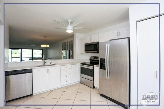 Building Photo - 5754 Deauville Cir