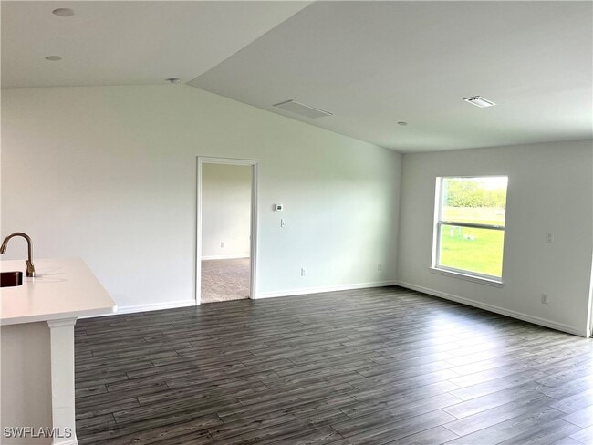 Photo - 4303 NE 12th Ct