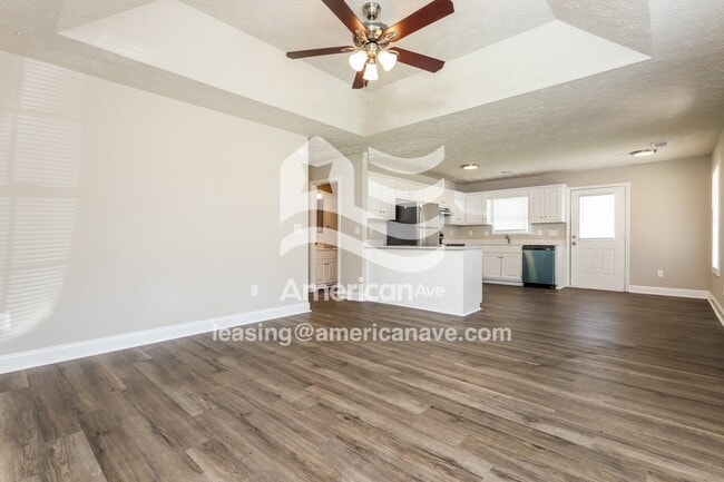 Photo - 812 Pine Hill Ct