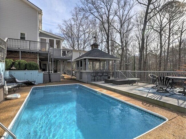 Photo - 3932 Shoemaker Ct
