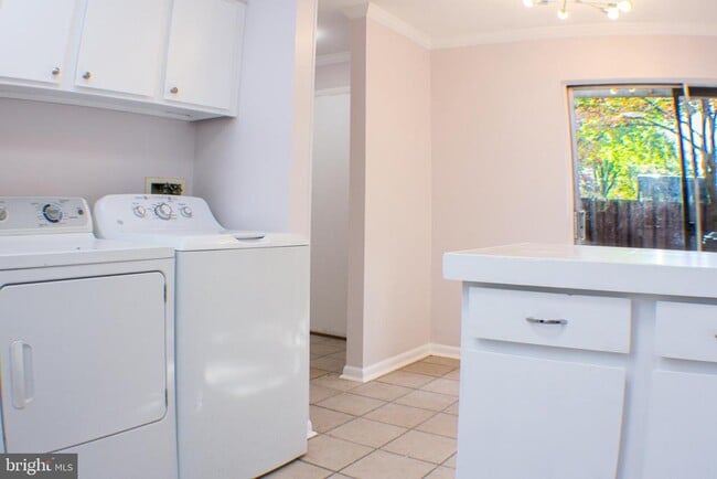 Photo - 2208 Southgate Square
