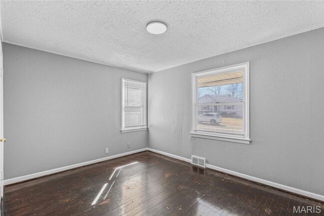Photo - 7471 Sharon Dr